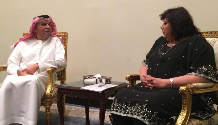 الأمين العام للهيئة العربية للمسرح مع وزيرة الثقافة المصرية 