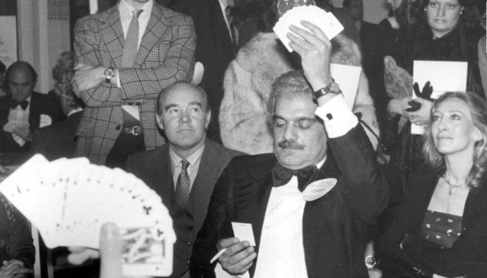عمر الشريف كان بين أفضل 50 لاعبا في لعبة "بريدج" حول العالم