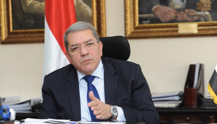 وزير المالية المصري عمرو الجارحي