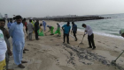 بلدية الحمرية تنجح في إزالة بقعة زيت من الشاطئ