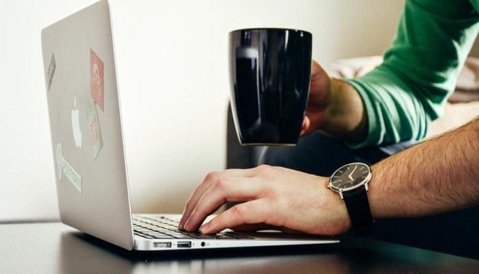 الإمارات الأولى عالميا في عدد مستخدمي الإنترنت
