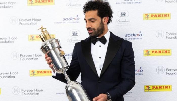 صلاح يتوج بجائزة أفضل لاعب
