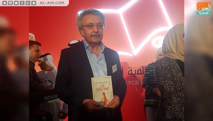 الروائي إبراهيم نصر الله بعد فوزه بالبوكر العربية 2018