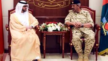 الشيخ خليفة بن أحمد آل خليفة والشيخ سلطان بن حمدان بن زايد آل نهيان
