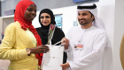 "الموارد البشرية والتوطين" الإماراتية تستقبل العمالة القادمة بالهدايا