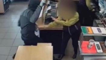 سطو مسلح على مطعم ماكدونالدز 