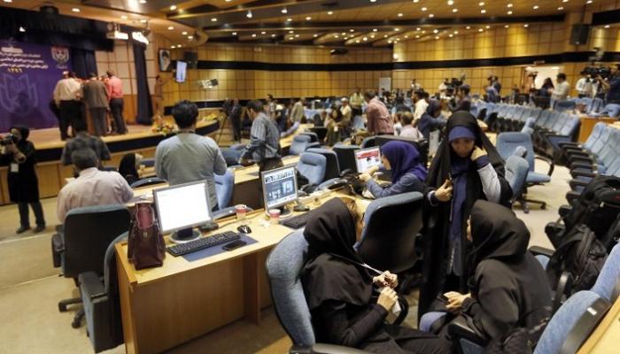 أوضاع صعبة يعانيها الصحفيون في إيران