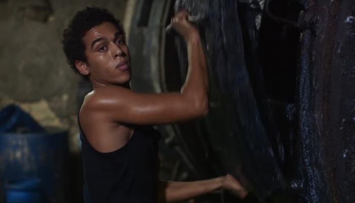 لقطة من الفيلم المصري "ورد مسموم"