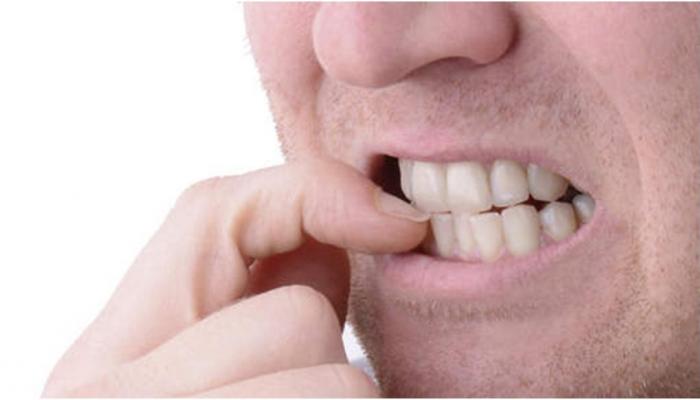 قضم الأظافر عادة سيئة قد تودي بحياتك