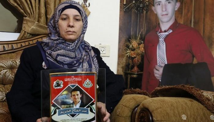 رجاء الشريف والدة الفلسطيني الذي قتله عزريا - أ. ف. ب