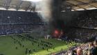 جماهير هامبورج تحرق ملعبها بعد الهبوط التاريخي للفريق