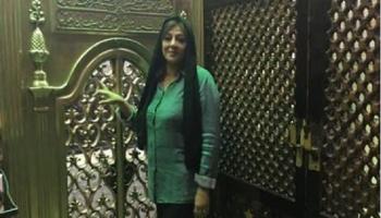 هالة صدقي في مسجد السيدة نفيسة