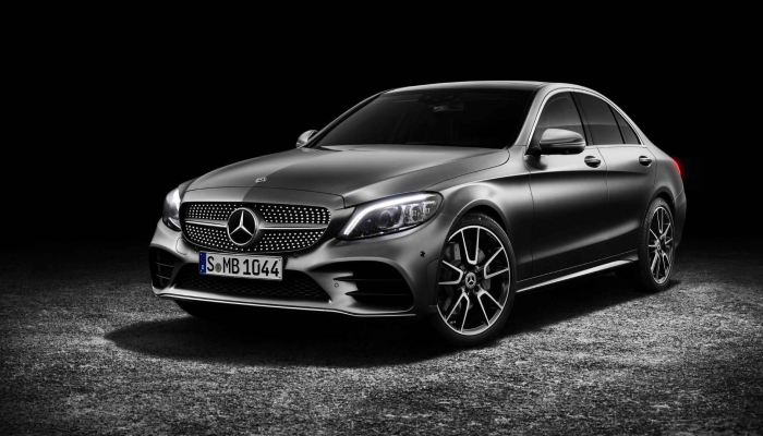 إحدى سيارات شركة مرسيدس Mercedes