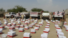 الهلال الأحمر الإماراتي يوزع مساعدات على الأسر في حضرموت