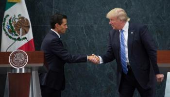 الرئيسان الأمريكي دونالد ترامب والمكسيكي إنريكي بينا نييتو