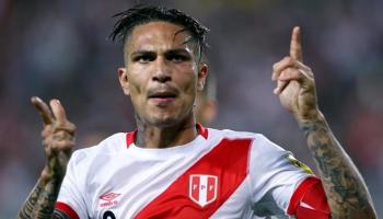 منتخب بيرو يستعيد قائده