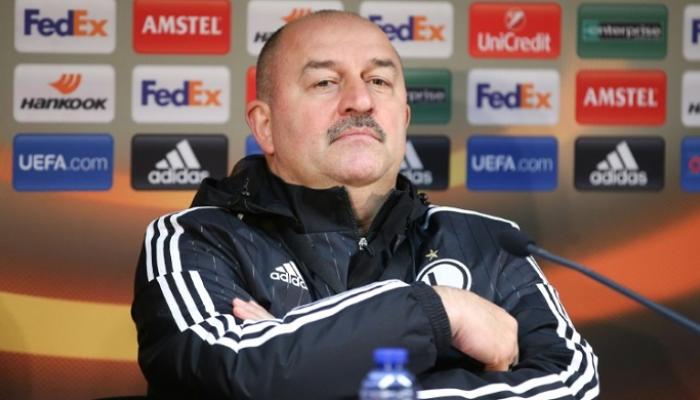 منتخب روسيا يسعى لعلاج الأخطاء