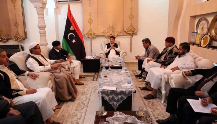 جانب من اجتماع عقيلة صالح بالحكومة المؤقتة