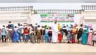 سفارة الإمارات توزع زكاة الفطر وكسوة العيد في موريتانيا