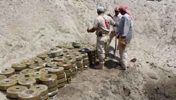 ألغام حوثية نزعها الجيش اليمني في مناطق مختلفة-أرشيفية