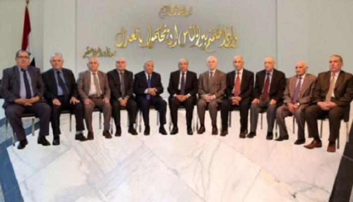 جانب من اجتماع أعضاء مفوضية الانتخابات العراقية