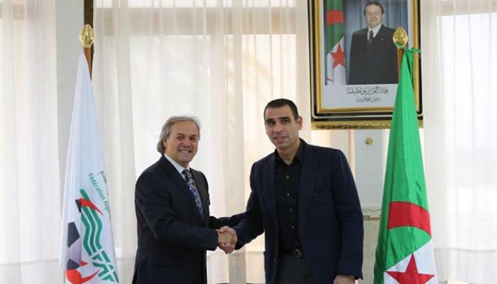 رابح ماجر ورئيس الاتحاد الجزائري خير الدين زطشي