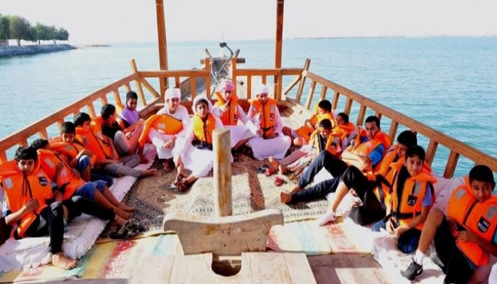 ورش تعليم الصغار حرف الأجداد في ملتقى السمالية