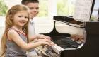 دراسة: البيانو يعزز المهارات اللغوية للأطفال