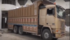 الهلال الأحمر الإماراتي يوزع مساعدات غذائية في لحج اليمنية