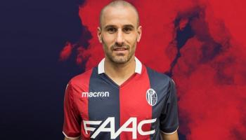 بالاسيو يجدد عقده مع بولونيا