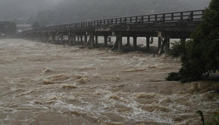  الأمطار تقتل 11 شخصا في اليابان