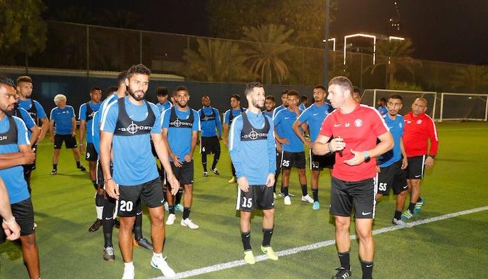 لاعبو النصر الإماراتي