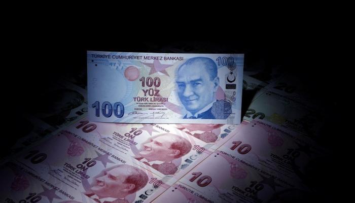 الليرة التركية تهبط 2.5% إلى 4.84 مقابل الدولار الأمريكي