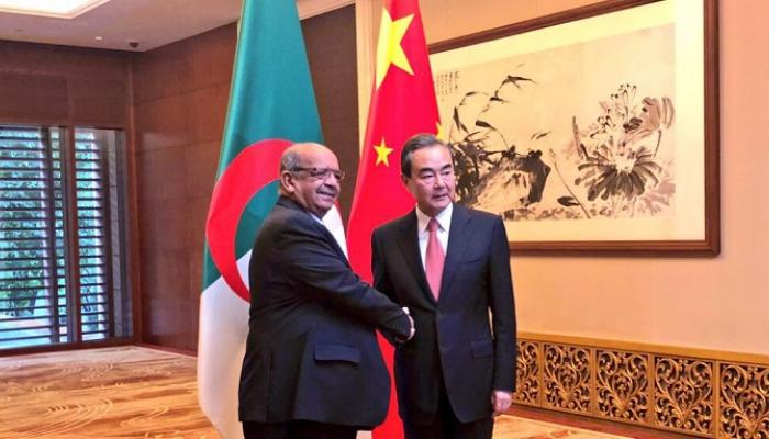 وزير الخارجية الجزائري ونظيره الصيني