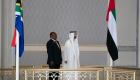 بالصور.. محمد بن زايد يستقبل رئيس جنوب أفريقيا لدى وصوله الإمارات
