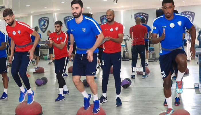 لاعبو الهلال