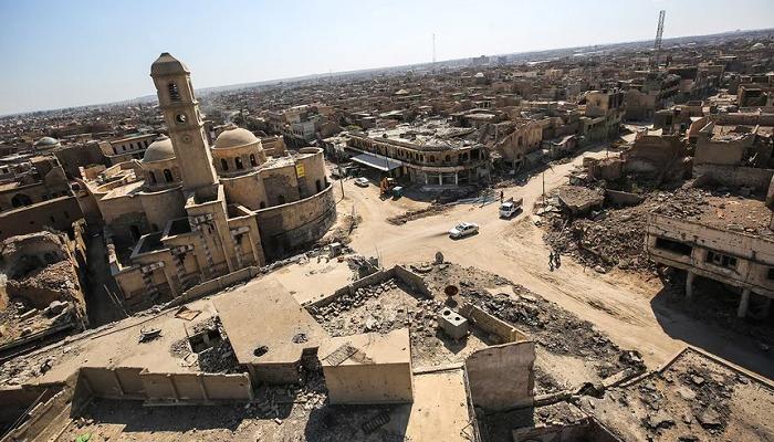جانب من الدمار الذي ألحقه داعش بالموصل
