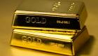 الذهب يرتفع بدعم "انكماش" الدولار 