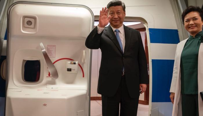 الرئيس الصيني لدى مغادرته دولة الإمارات