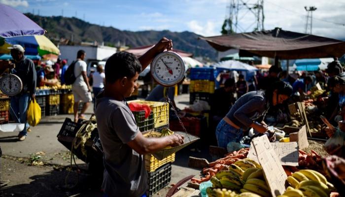 فنزويلا وسط دوامة مفرطة من التضخم ونقص حاد في الأغذية
