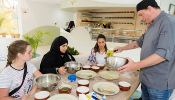 من فعاليات جزيرة النور بالشارقة