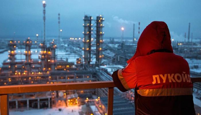 إنتاج روسيا يسجل 10.98 مليون برميل يوميا من النفط