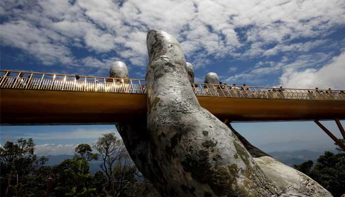  الجسر الذهبي في فيتنام 127-173318-selfie-golden-bridge-trend-vietnam_700x400