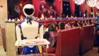 الروبوت "روبي" تقدم الطعام وتُغني للزبائن في دبي