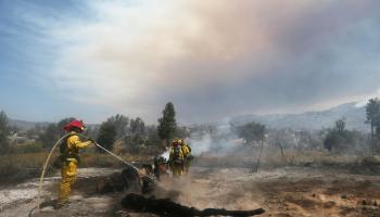 الحرارة والرياح تهددان جهود مكافحة الحرائق في شمال كاليفورنيا
