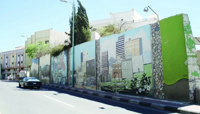 جدارية الفنان السعودي عبدالعزيز بخيت العواجي