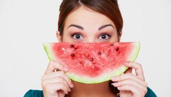 البطيخ يساعد في الحفاظ على جمال البشرة والشعر