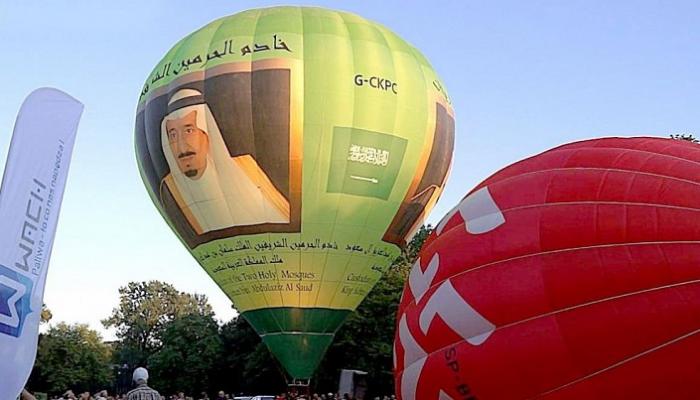منطاد خادم الحرمين الشريفين ينهي جولته الأوروبية في سماء بولندا
