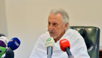 الأمير خالد الفيصل خلال المؤتمر الصحفي للحج بمشعر منى 