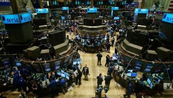 البورصة الأمريكية تنهي الشهر على مكاسب 